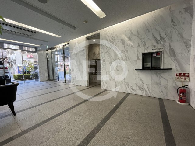 リーガル北堀江　堀江小学校区のロビー|リーガル北堀江　ロビー