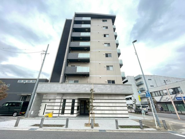 ヴィラエーデル豊田駅前の外観