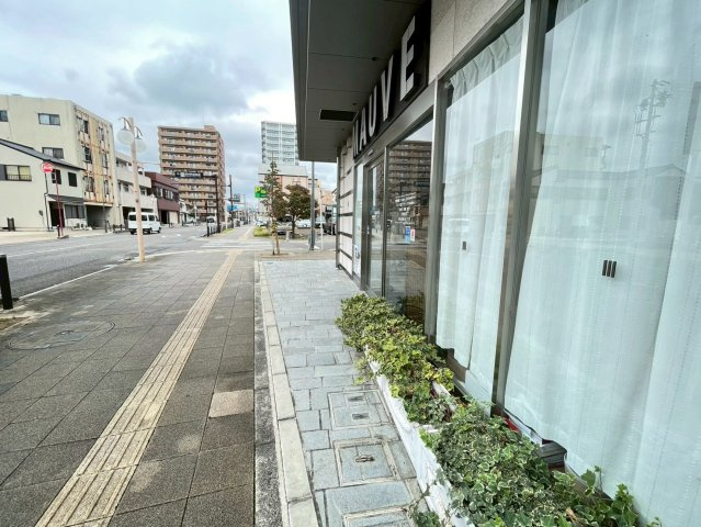 ヴィラエーデル豊田駅前のロビー