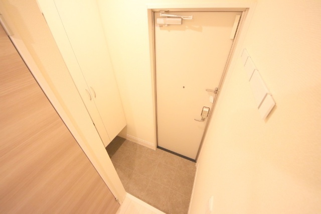 グランデSGの玄関