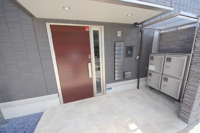 グランデSGのエントランス