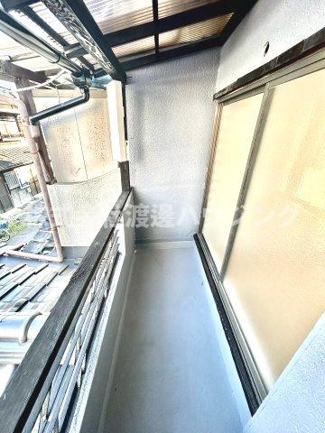 小若江1丁目テラスハウスのバルコニー