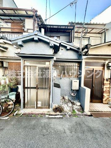 小若江1丁目テラスハウスのエントランス