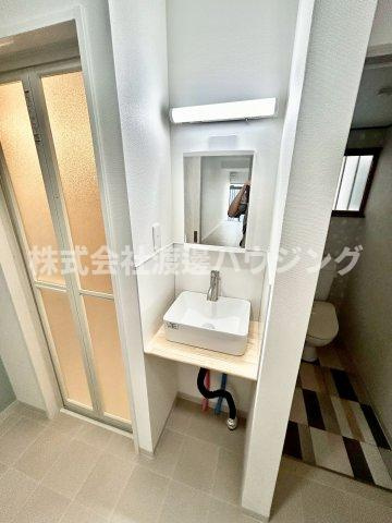 小若江1丁目テラスハウスの洗面所