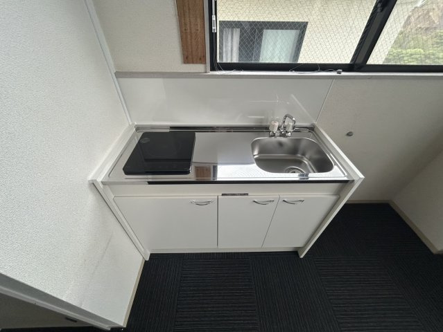 東栄町　サングリーンビルのキッチン