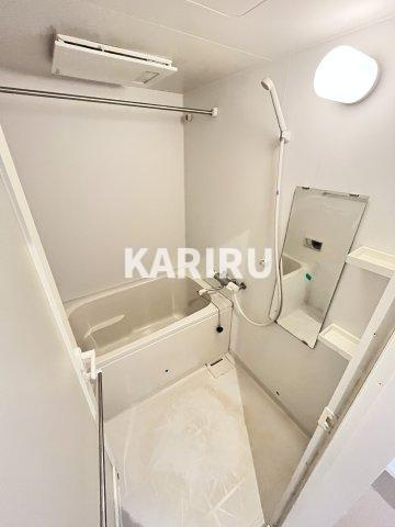 ボンジューネの浴室|落ち着いた空間のお風呂です