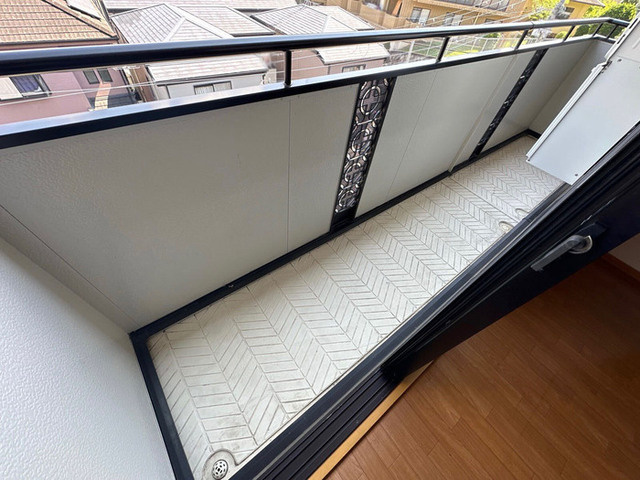 サニーハイツ学園中のバルコニー