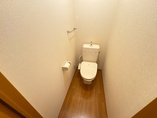 サニーハイツ学園中のトイレ