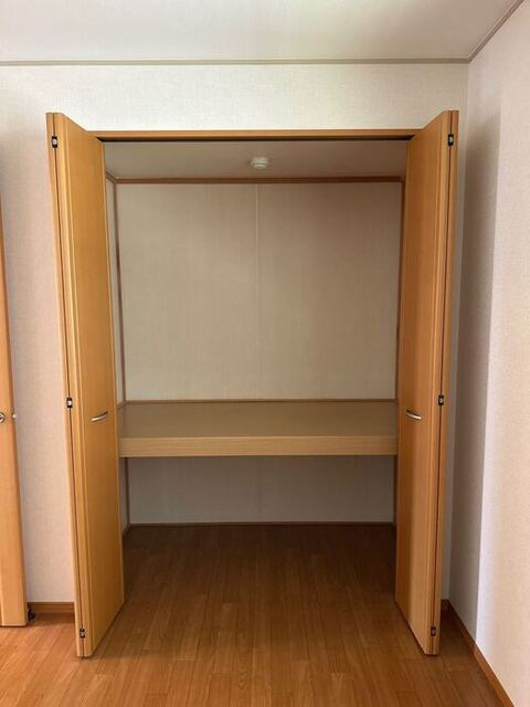 サニーハイツ学園中の収納