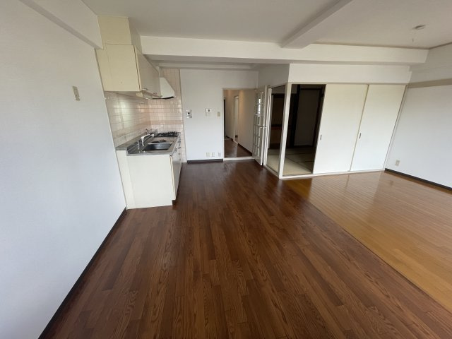 芦屋川ビューハイツの居間・リビング