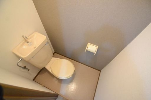 ロージェ西灘のトイレ