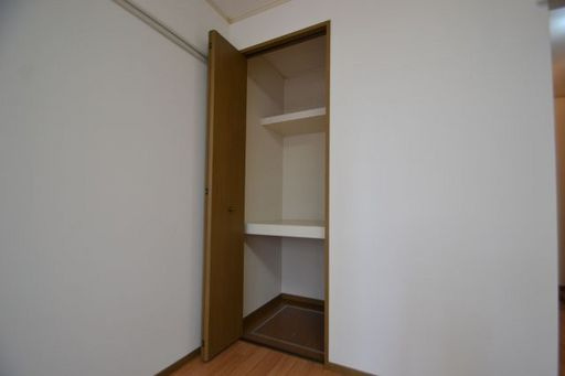 ロージェ西灘の内装