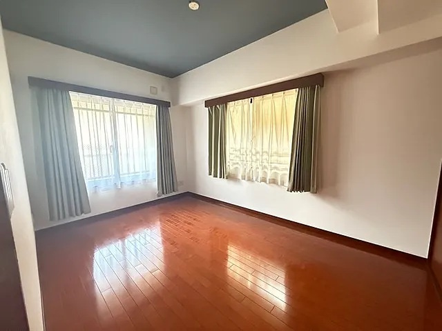 コスモ芦屋川シーサイドテラスの居間・リビング