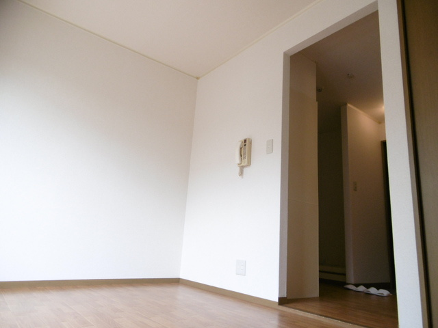 リオマール壱番館の居間・リビング