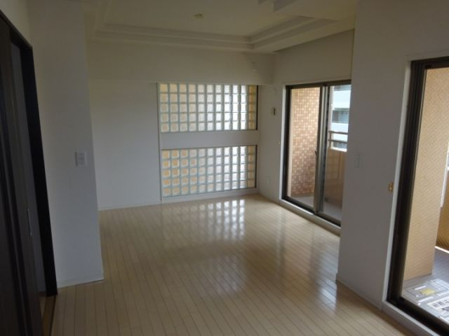 アーバンヴィレッジ神戸中山手の洋室