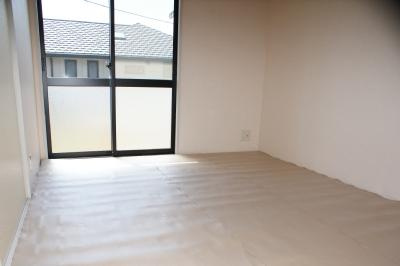 MKハイツの洋室