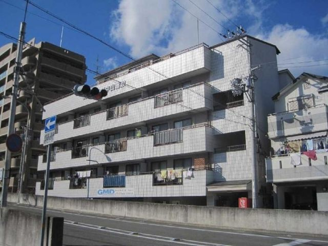 第2ハイツ中山の外観