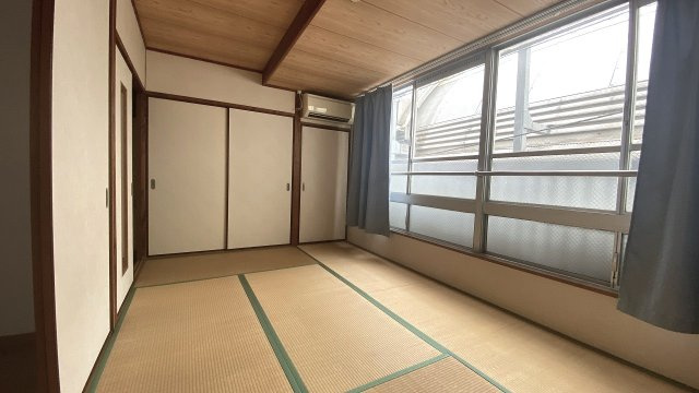 元町コーポラスの居間・リビング