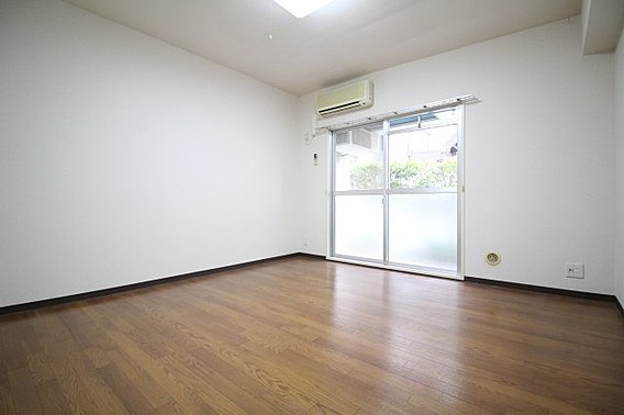 アルカイック六甲の居間・リビング