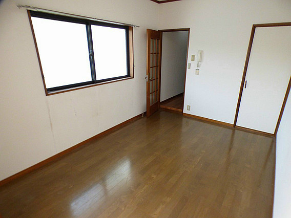 クレールメゾン篠原台の居間・リビング