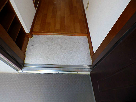 クレールメゾン篠原台の玄関