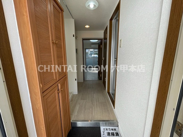 シェレナ六甲の玄関