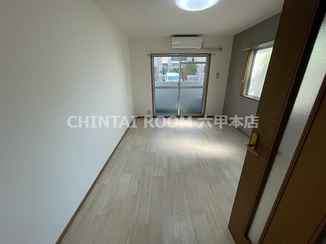 シェレナ六甲の洋室