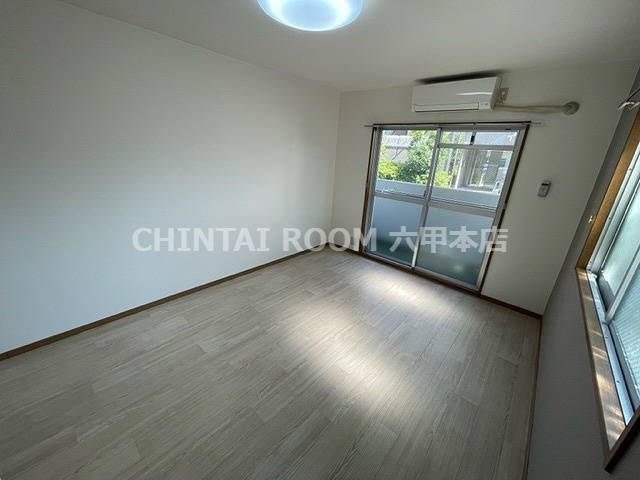 シェレナ六甲の洋室