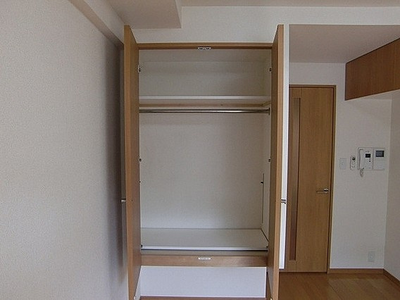 エステムコート三宮山手2ソアーレの収納