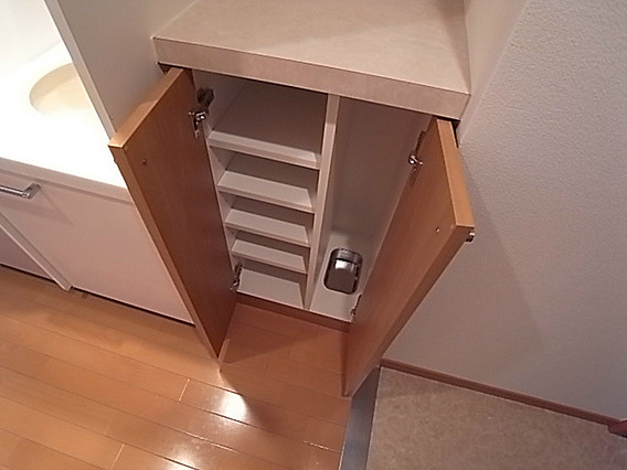 エステムコート三宮山手2ソアーレの玄関