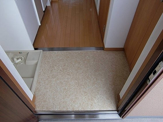 エステムコート三宮山手2ソアーレの玄関