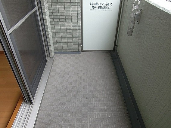 エステムコート三宮山手2ソアーレのバルコニー