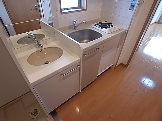 エステムコート三宮山手2ソアーレのキッチン