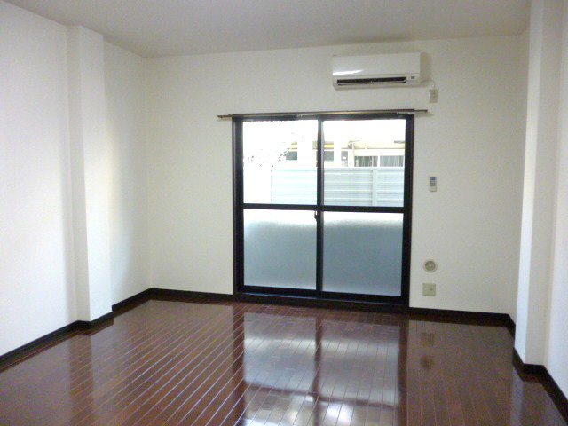 アビターレ王子公園の洋室