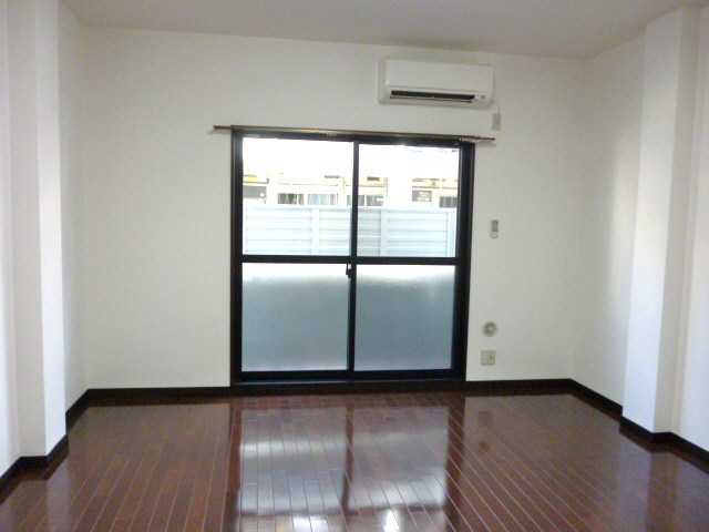 アビターレ王子公園の洋室