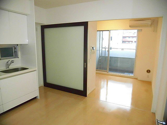 ワコーレ・ディ・アルクス元町の洋室