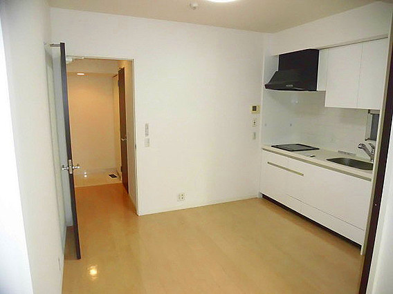 ワコーレ・ディ・アルクス元町の居間・リビング