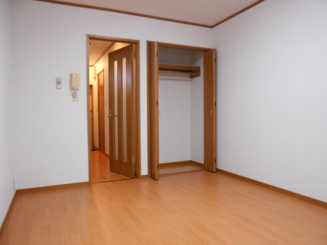 セレブ岡本の居間・リビング