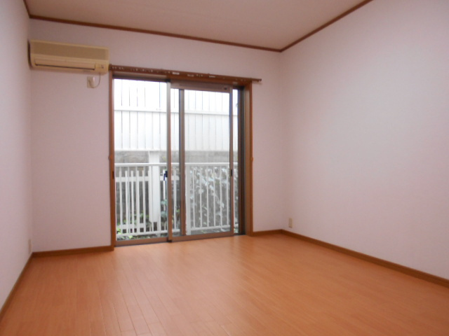 セレブ岡本の居間・リビング