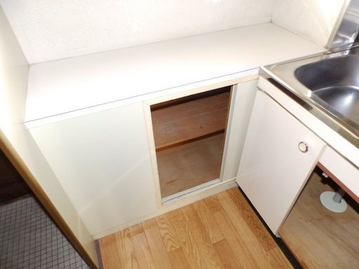 中島本庄ビルの玄関