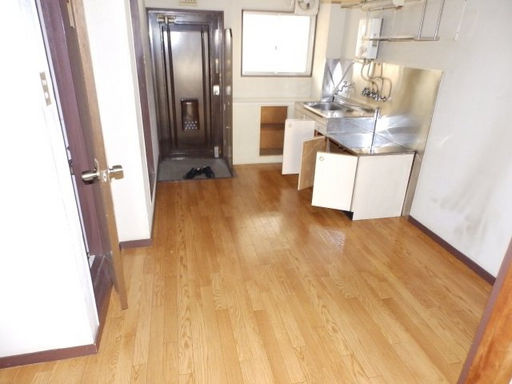 中島本庄ビルの居間・リビング