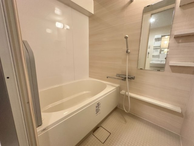 ファミール甲南の浴室