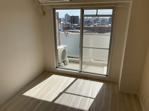 ラ・ティーダ御影の居間・リビング