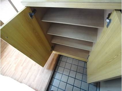 アバントコート大石東町の玄関