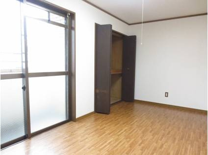 アバントコート大石東町の居間・リビング