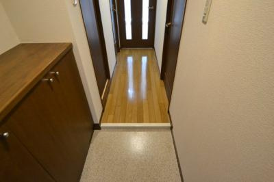 ビエント六甲３の玄関