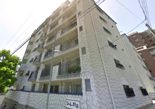 シャトー野崎の外観