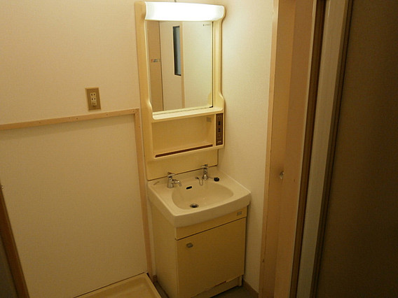 サンハイツ元町の洗面所