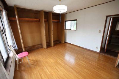 【内装】 | 毛呂山町西戸　中古住宅 | 2階西側洋室8帖2