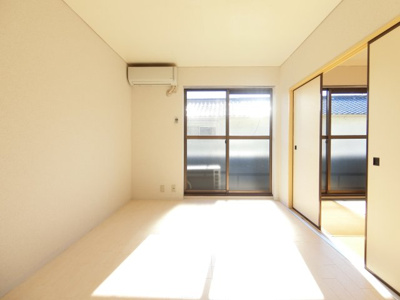 【洋室】 | ローレルスクエア